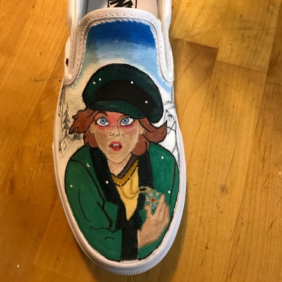 Custom paint design on Vans shoes - Picture 2 of 3